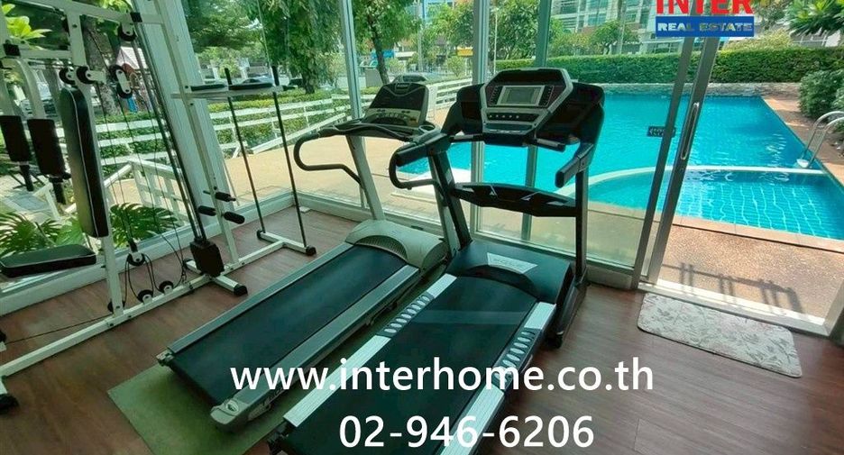 For sale 3 bedrooms townhouse in Sai Mai, Bangkok