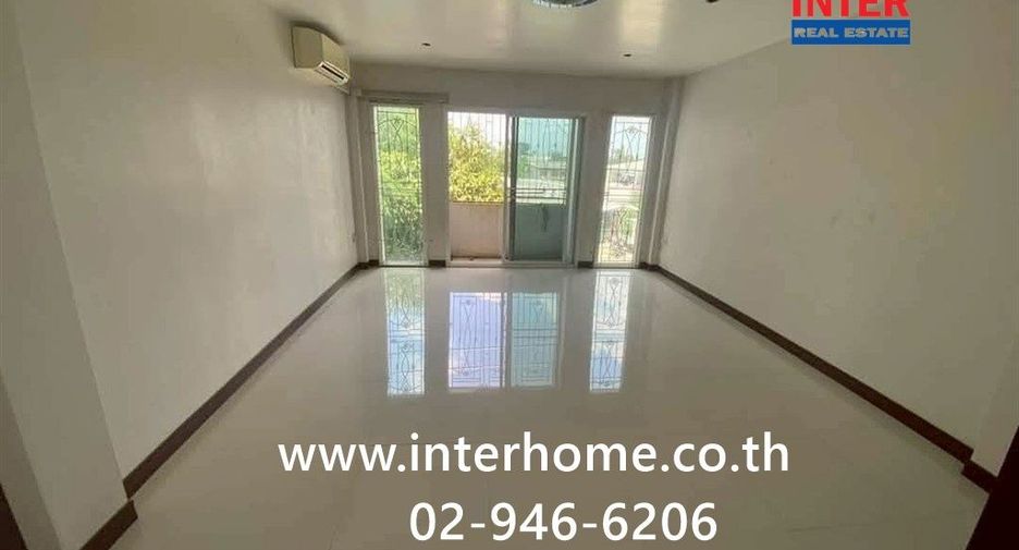Gewerbefläche zum Kauf mit 2 Zimmer in Thanyaburi, Pathum Thani