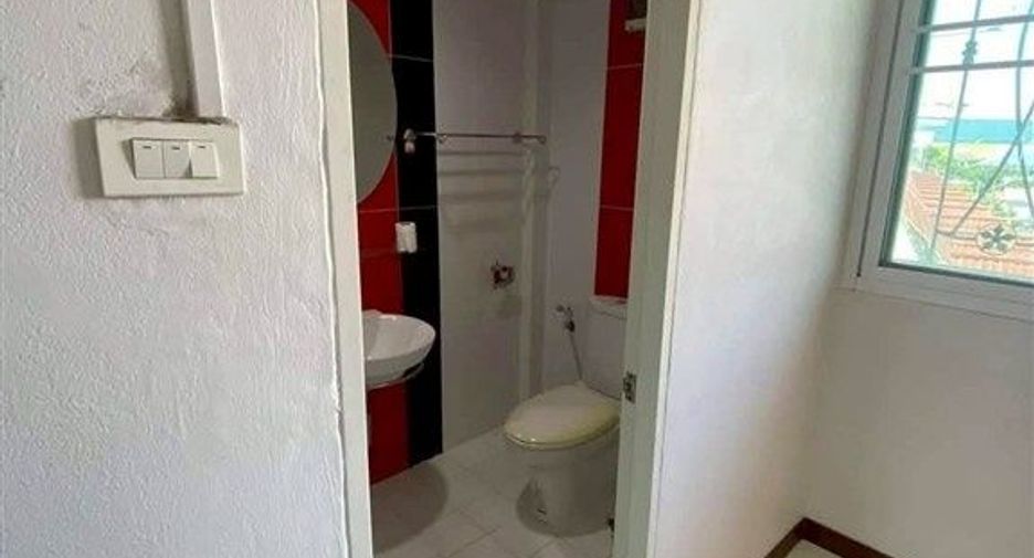 Gewerbefläche zum Kauf mit 2 Zimmer in Thanyaburi, Pathum Thani