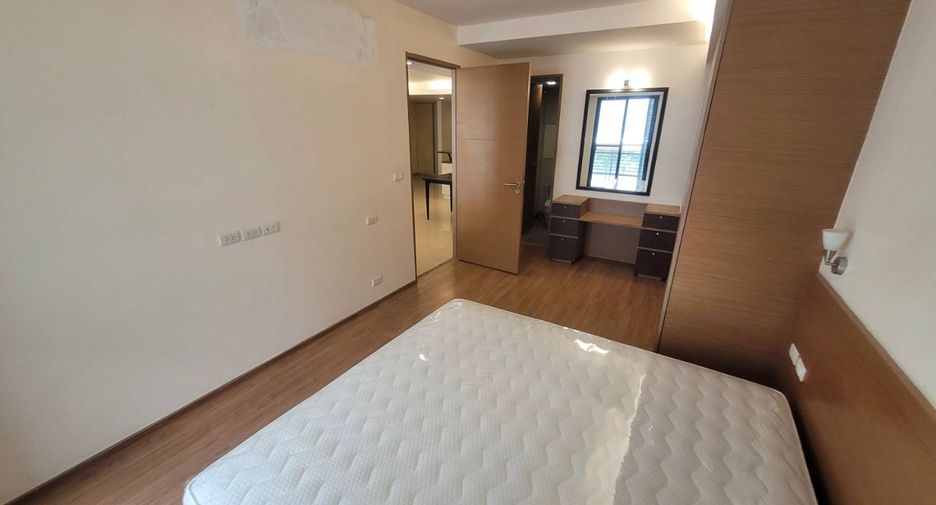 Wohnung zur Miete mit 2 Zimmer in Khlong Toei, Bangkok