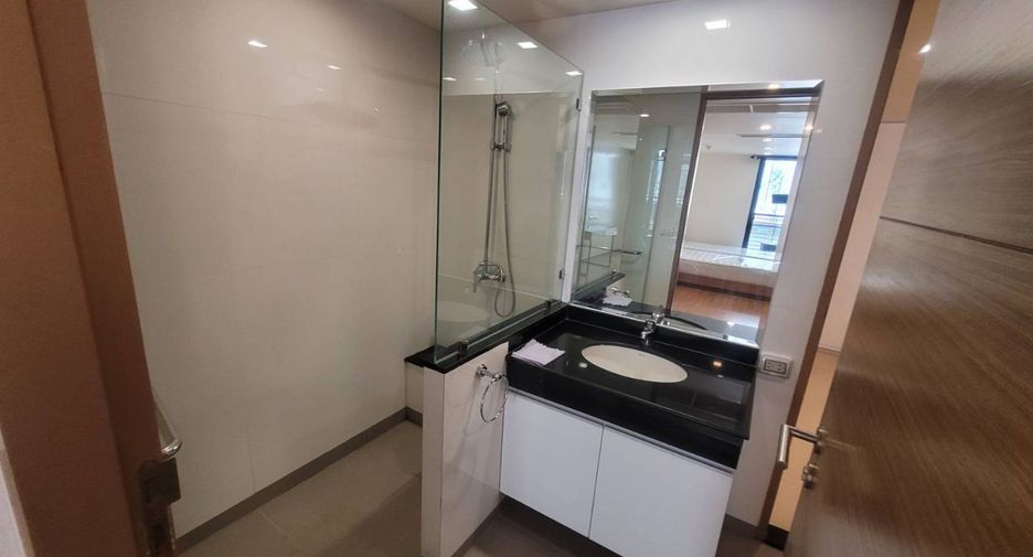 Wohnung zur Miete mit 2 Zimmer in Khlong Toei, Bangkok