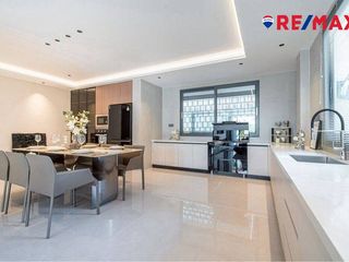 For sale 6 ベッドルーム house in Bang Lamung, Chonburi