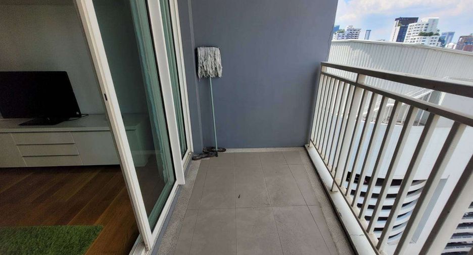 For rent and for sale 1 bed condo in Khlong Toei, Bangkok