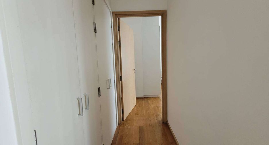 For rent and for sale 1 bed condo in Khlong Toei, Bangkok