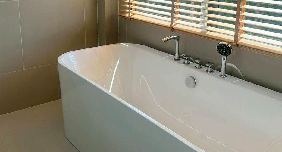 For rent 4 bedrooms villa in Hang Dong, Chiang Mai