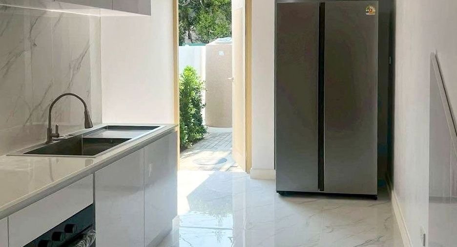 For rent 4 bedrooms villa in Hang Dong, Chiang Mai