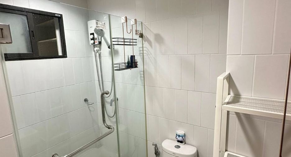 Wohnung zur Miete und zum Kauf mit 1 Zimmer in Khlong Toei, Bangkok