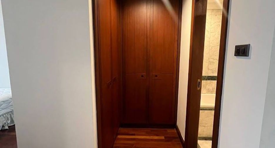 Wohnung zur Miete mit 2 Zimmer in Pathum Wan, Bangkok