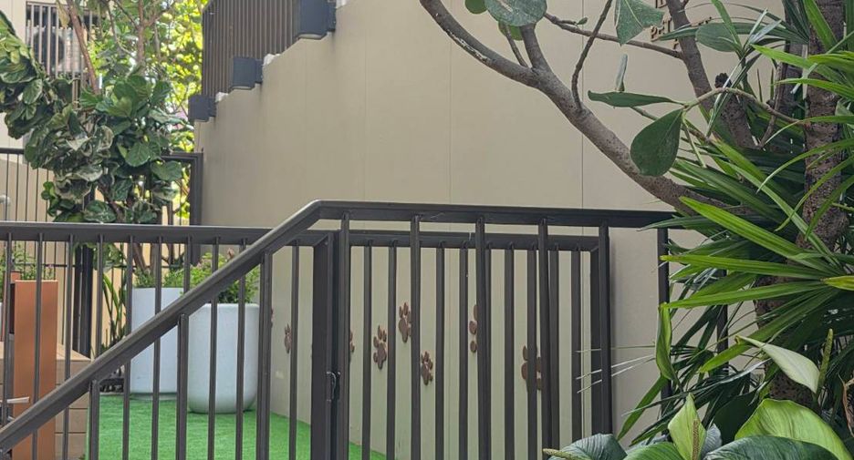 For sale 1 bed condo in Khlong Toei, Bangkok