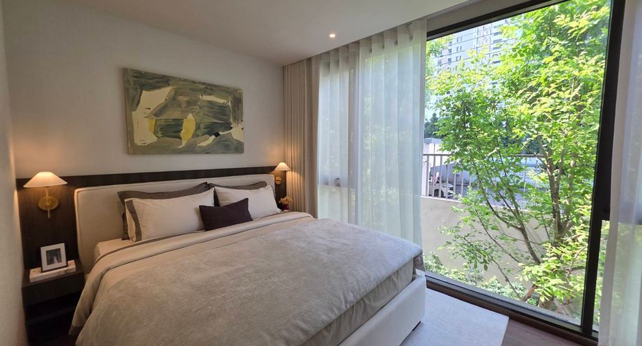 For sale 2 bedrooms condo in Khlong Toei, Bangkok