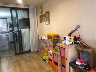 For rent 4 bedrooms retail Space in Khlong San, Bangkok