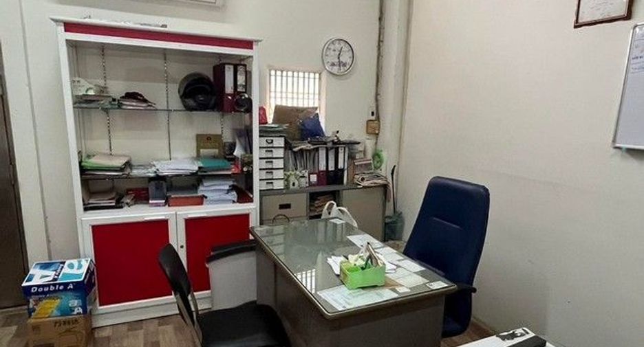 Lagerhaus zur Miete mit 1 Zimmer in Mueang Samut Sakhon, Samut Sakhon