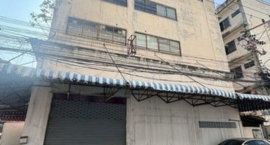 For rent 1 bed retail Space in Din Daeng, Bangkok