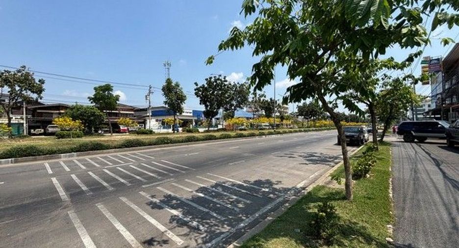 Grundstück zur Miete in Nong Khaem, Bangkok