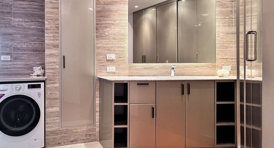 For sale 2 bedrooms condo in North Pattaya, Pattaya