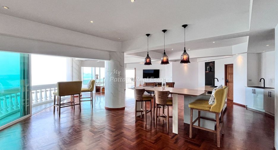 For sale 2 bedrooms condo in North Pattaya, Pattaya