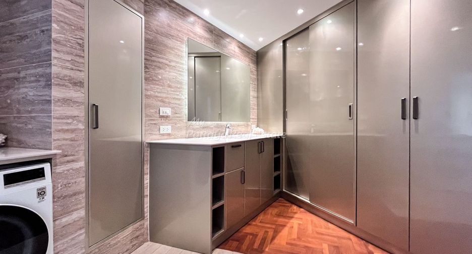For sale 2 bedrooms condo in North Pattaya, Pattaya