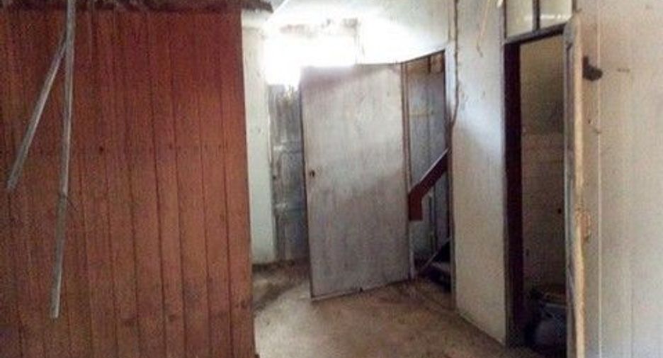 For sale 1 bed retail Space in Mueang Lamphun, Lamphun