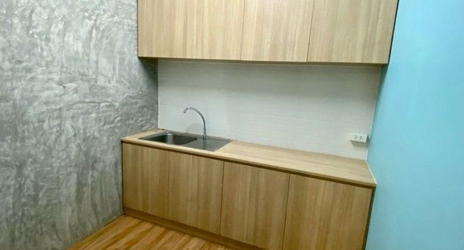 For rent 1 bed office in Bang Rak, Bangkok