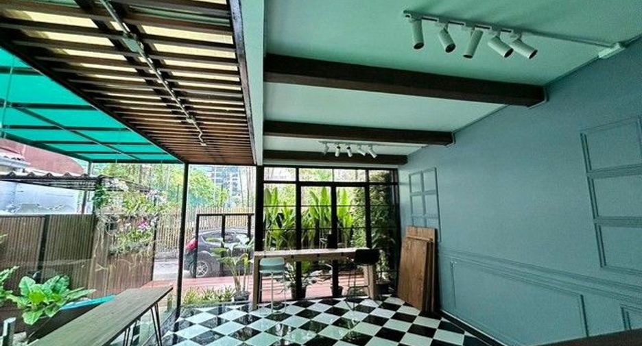 For rent 1 bed office in Sathon, Bangkok