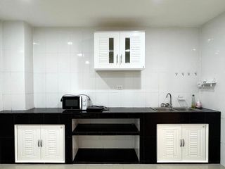 Reihenhaus zur Miete mit 2 Zimmer in Phra Khanong, Bangkok