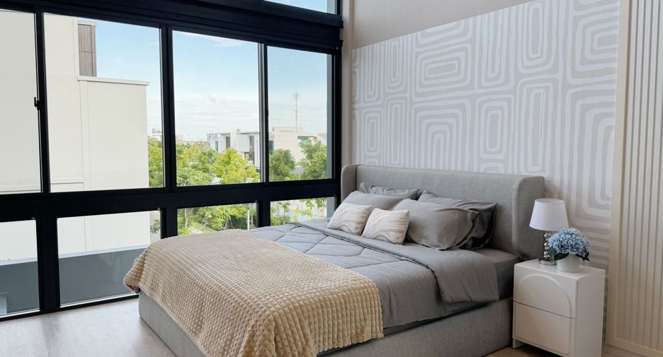 Casa en alquiler y en venta de 4 habitaciones en Saphan Sung, Bangkok