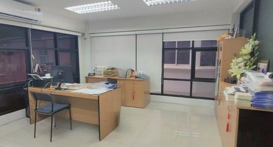For rent 1 bed office in Chom Thong, Bangkok