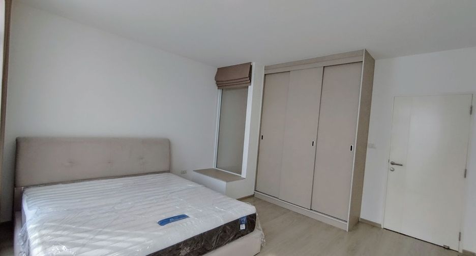 Аренда и продажа 3 спальни таунхаус в Пращет, Бангкок