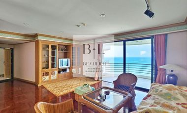For sale 3 bedrooms condo in Pratumnak, Pattaya