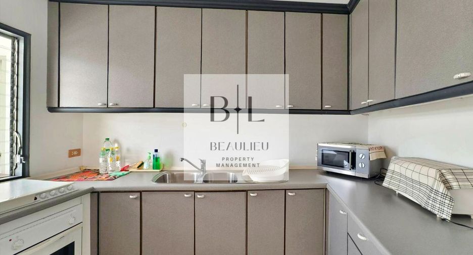 À vendre 3 chambres condo à Pratumnak, Pattaya