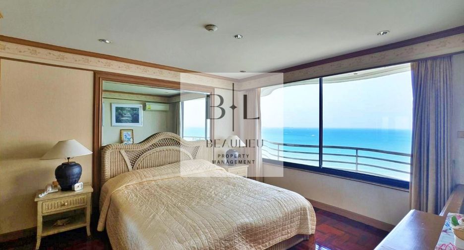 À vendre 3 chambres condo à Pratumnak, Pattaya