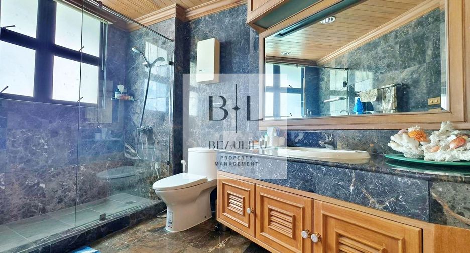 À vendre 3 chambres condo à Pratumnak, Pattaya