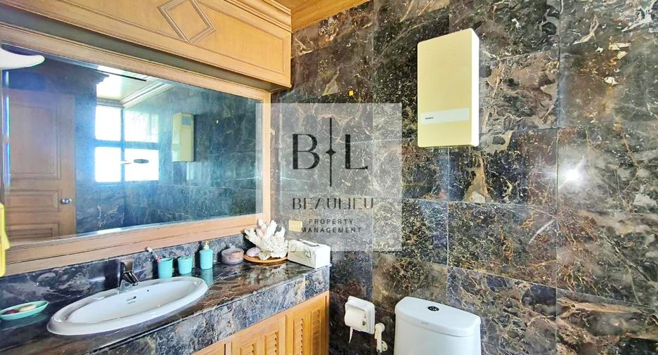 À vendre 3 chambres condo à Pratumnak, Pattaya
