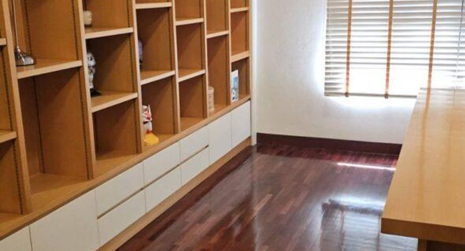 ให้เช่า และ ขาย 3 ห้องนอน คอนโด ใน วัฒนา, กรุงเทพฯ