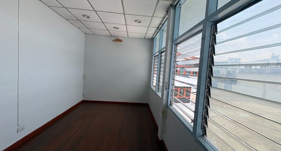 Oficina en alquiler en Sathon, Bangkok
