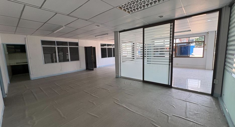 Oficina en alquiler en Sathon, Bangkok