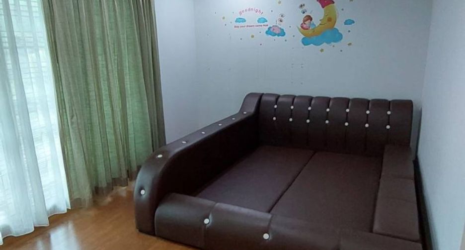 For sale 3 bedrooms townhouse in Chom Thong, Bangkok