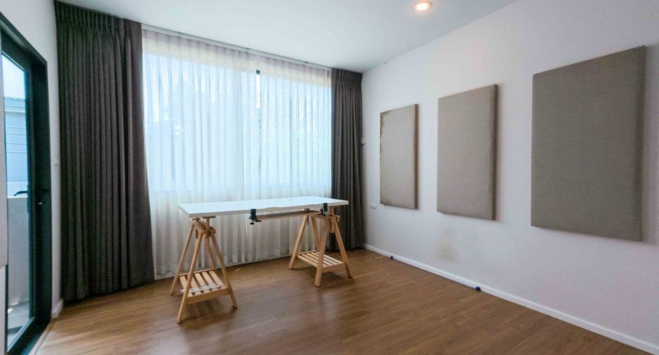 For sale 3 bedrooms house in Bang Phli, Samut Prakan