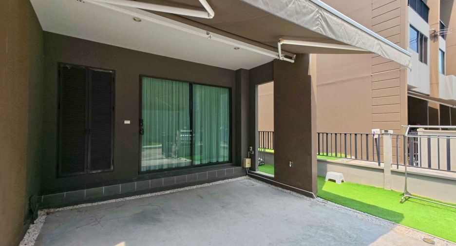 For sale 3 bedrooms house in Bang Phli, Samut Prakan
