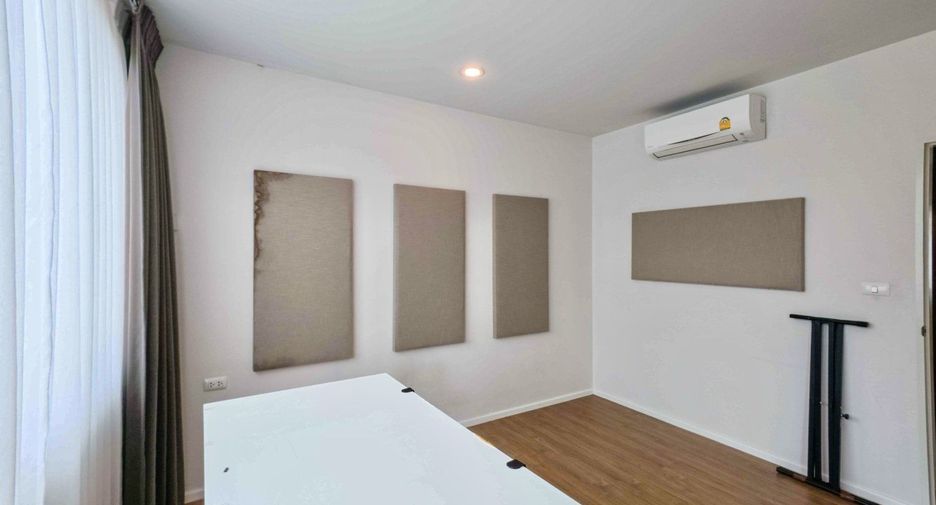 For sale 3 bedrooms house in Bang Phli, Samut Prakan