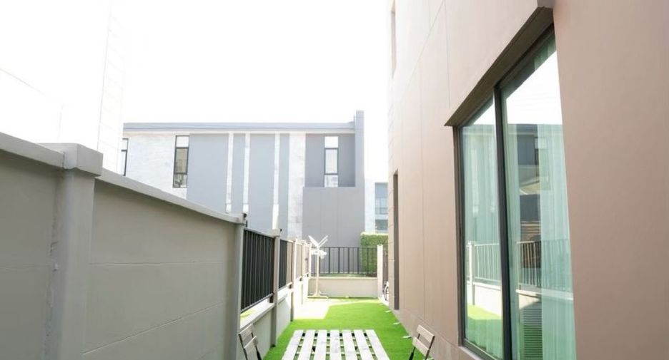 For sale 3 bedrooms house in Bang Phli, Samut Prakan