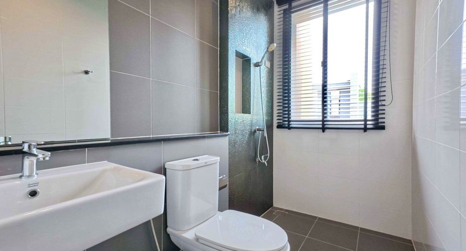 For sale 3 bedrooms house in Bang Phli, Samut Prakan