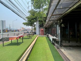 Casa adosada en alquiler y en venta de 6 habitaciones en Mueang Chiang Mai, Chiang Mai