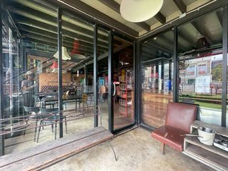 Casa adosada en alquiler y en venta de 6 habitaciones en Mueang Chiang Mai, Chiang Mai