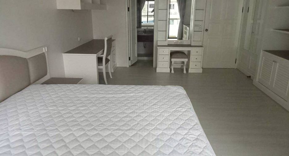 For rent 3 ベッドルーム condo in Watthana, Bangkok