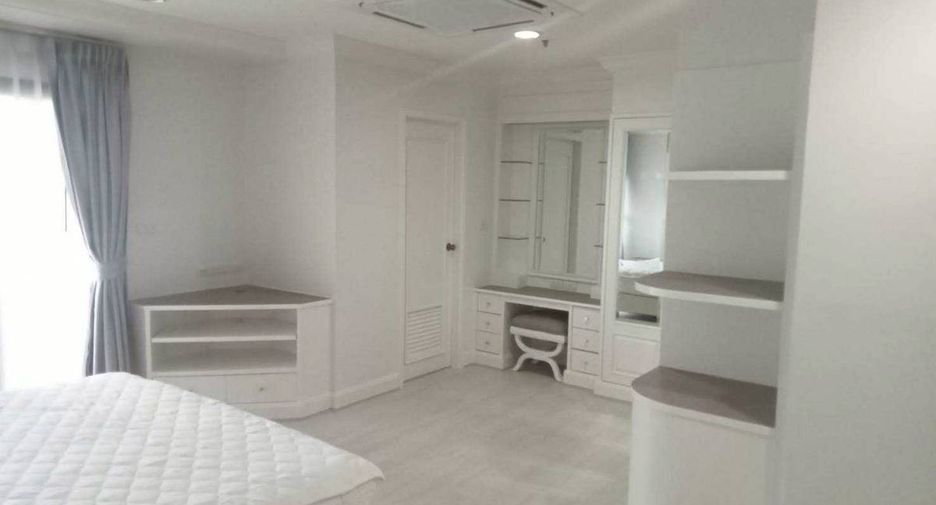 For rent 3 ベッドルーム condo in Watthana, Bangkok