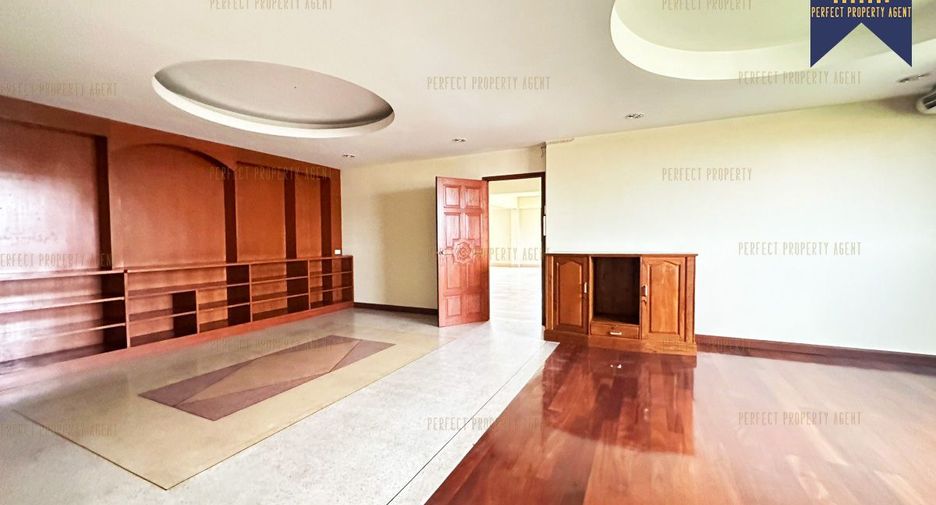 For sale 2 bedrooms warehouse in Bang Khun Thian, Bangkok