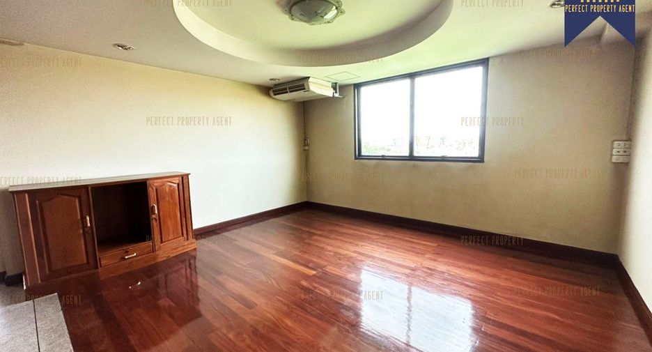 For sale 2 bedrooms warehouse in Bang Khun Thian, Bangkok