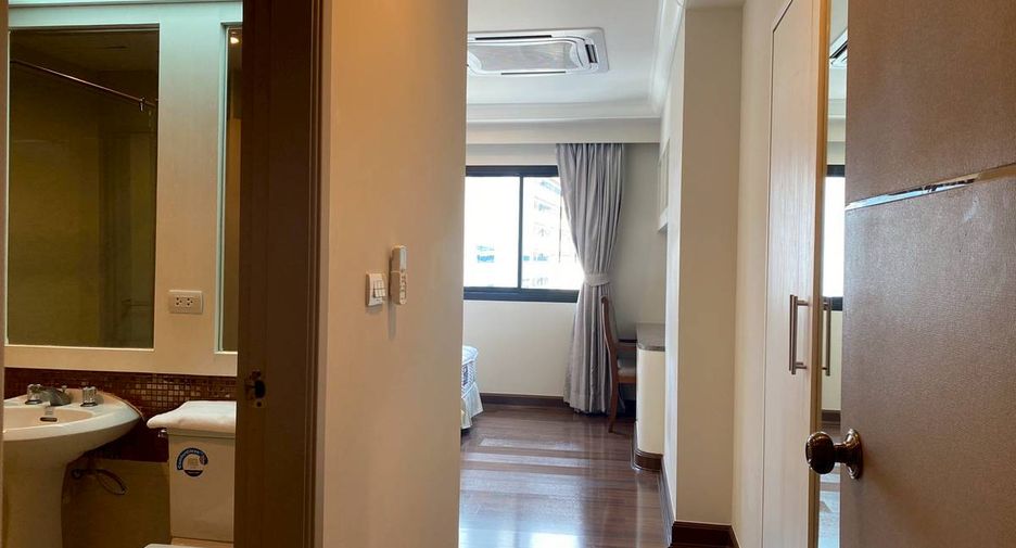 For rent 3 ベッドルーム condo in Watthana, Bangkok