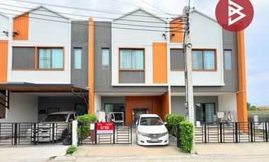 Casa adosada en venta de 4 habitaciones en Bang Sao Thong, Samut Prakan